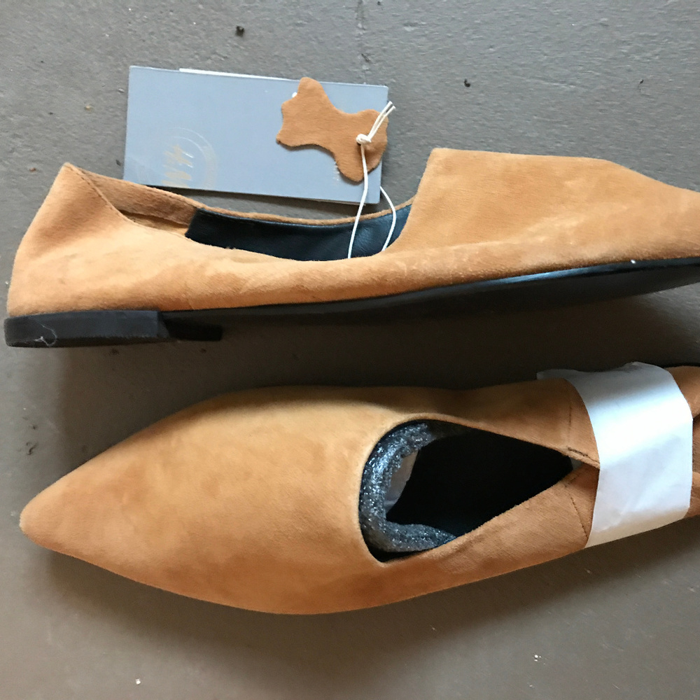 H&M Pointy Flats - 8.5 - Tan Suede